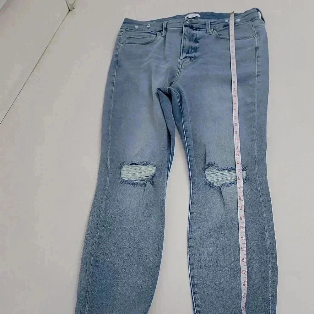 Good American Good Legs Cropped Skinny - Picture 3 of 13